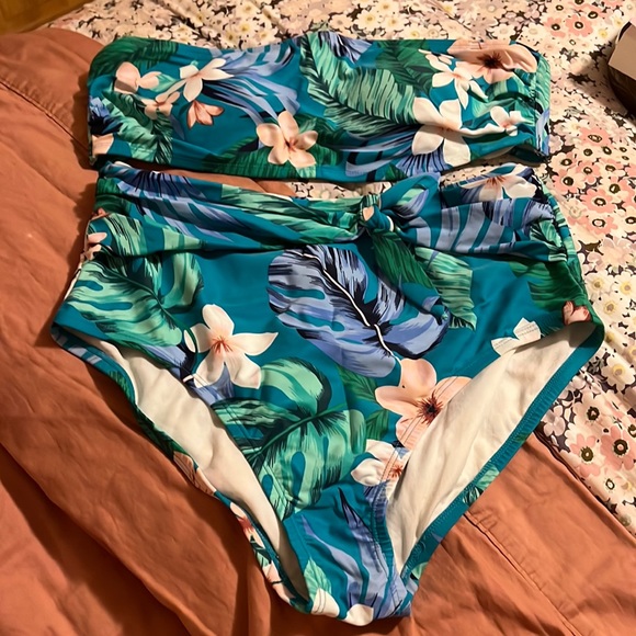 Kona Sol Other - Tropical floral bikini
